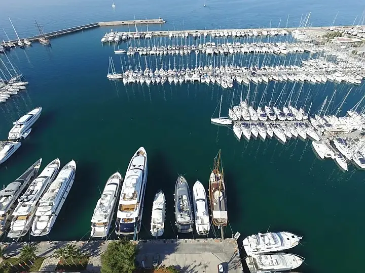 Elan Impression 43 - 