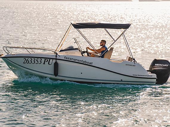 Quicksilver 605 Sundeck