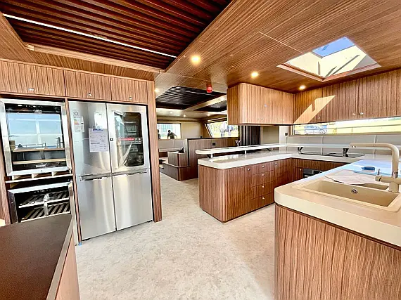 Ocean Beast 65 Fly - Internal image