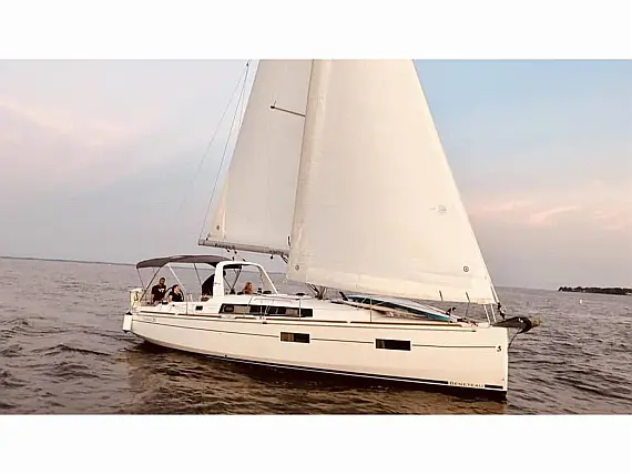 Oceanis 38.1