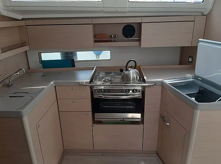 Oceanis 40.1 (4 cabins) - 