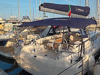 Bavaria C42 - External image