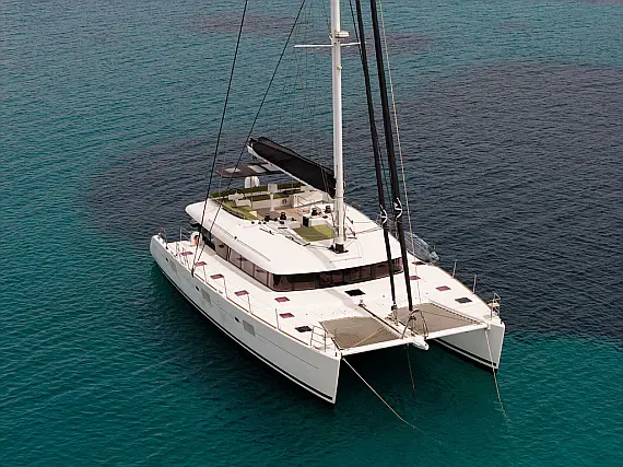 Lagoon 620