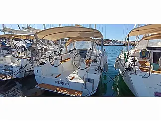 Oceanis 30.1 - External image