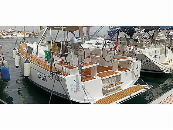 Oceanis 38