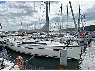 Bavaria 37 - External image