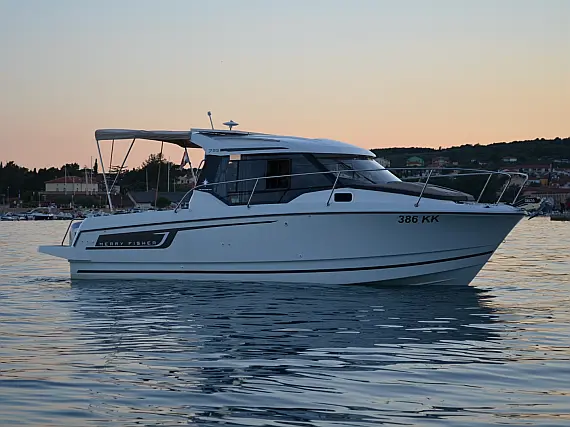 Merry Fisher 795