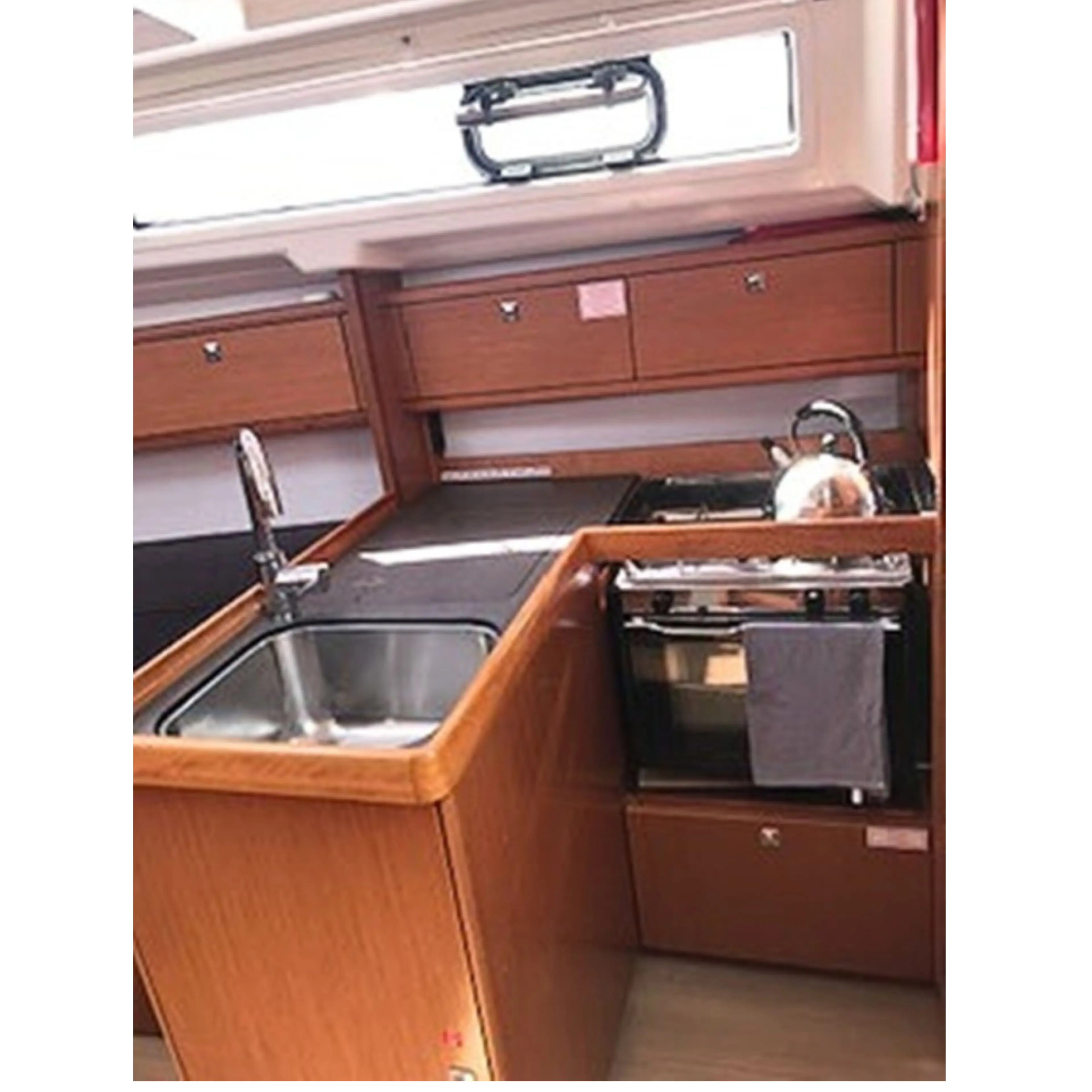 Bavaria Cruiser 33 - 