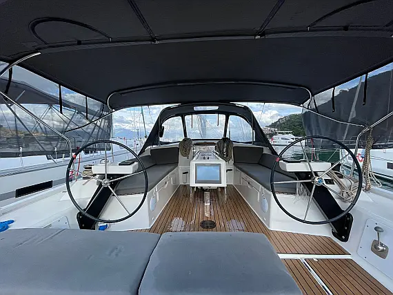 Dufour 430 GL