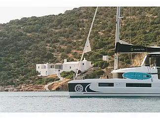 Lagoon 51 - External image