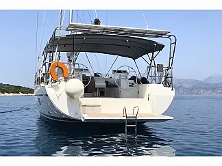 Bavaria C45 Holiday - External image