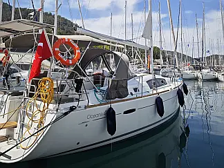 Oceanis 40 - External image