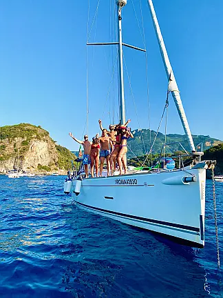 Dufour 450 Grand Large - External image