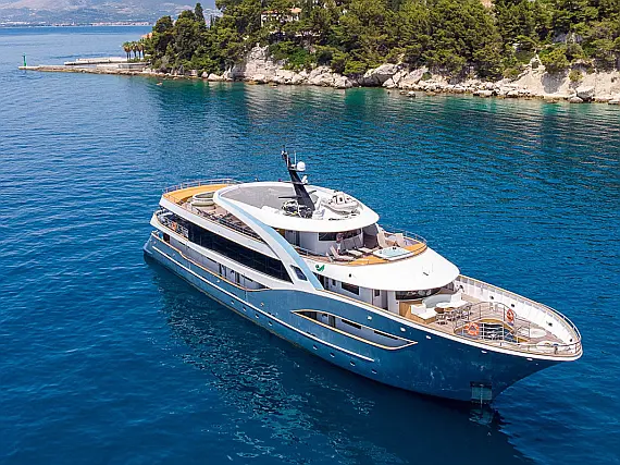 Motoryacht Bella - Immagine esterna