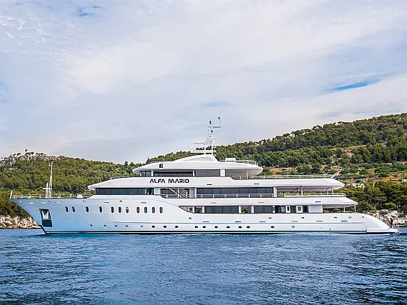 Motoryacht Alfa Mario - Immagine esterna