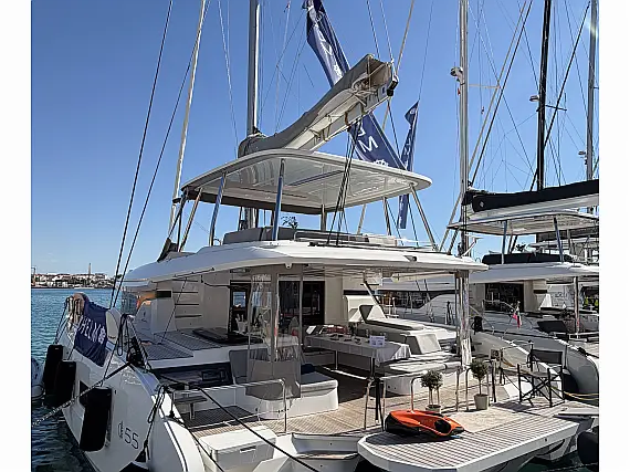 Lagoon 55