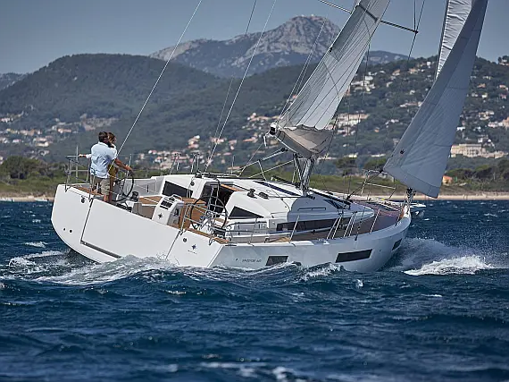 Sun Odyssey 440 - Immagine esterna