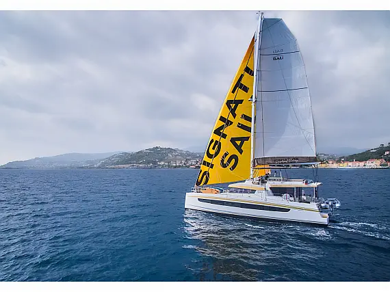 Bali 5.4 (10 berths)