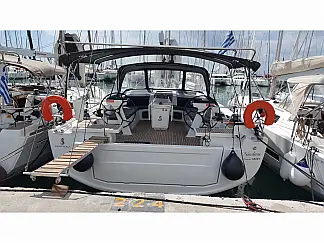 Oceanis 51.1 - External image