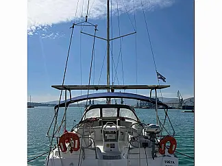 Sun Odyssey 42DS - External image