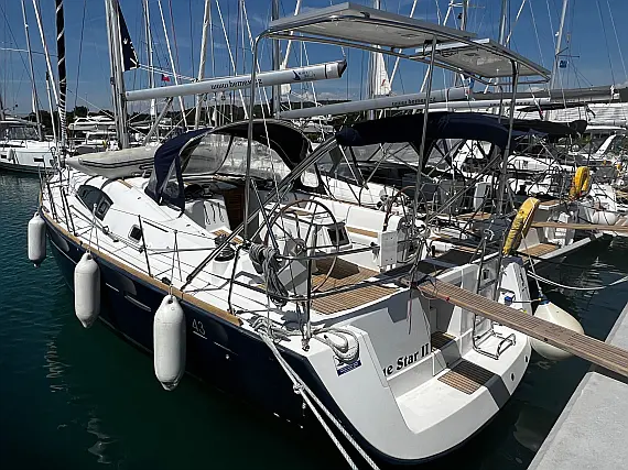 Oceanis 43 BS - Immagine esterna