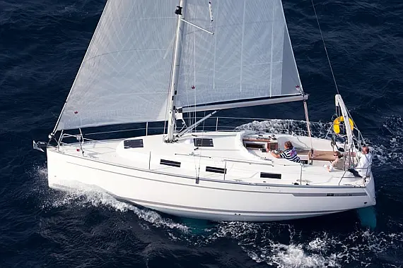 Bavaria Cruiser 32 - Immagine esterna