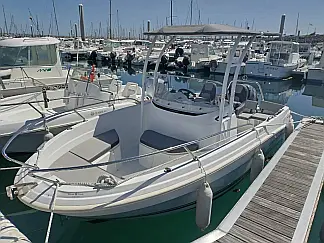 Cap Camarat 5.5 CC - External image