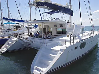 Lagoon 440 - External image