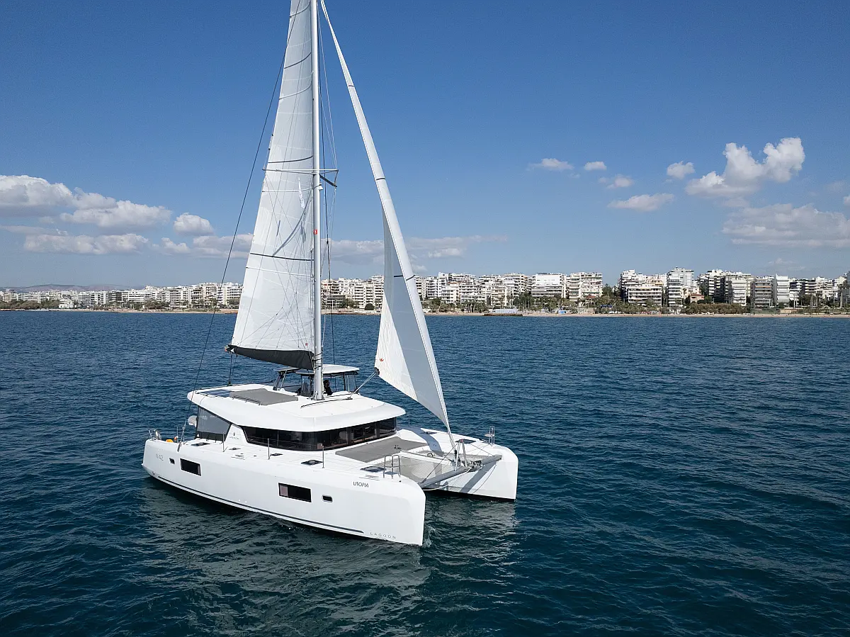 Lagoon 42,  in Greece