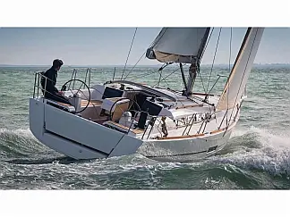 Dufour 350 Adventure - External image