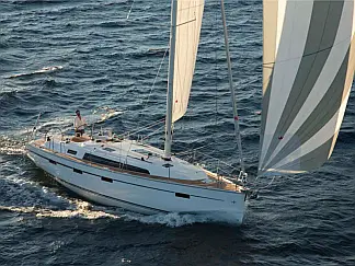Bavaria Cruiser 41 - External image