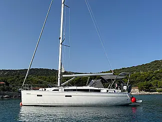 Bavaria Cruiser 37 Style - External image