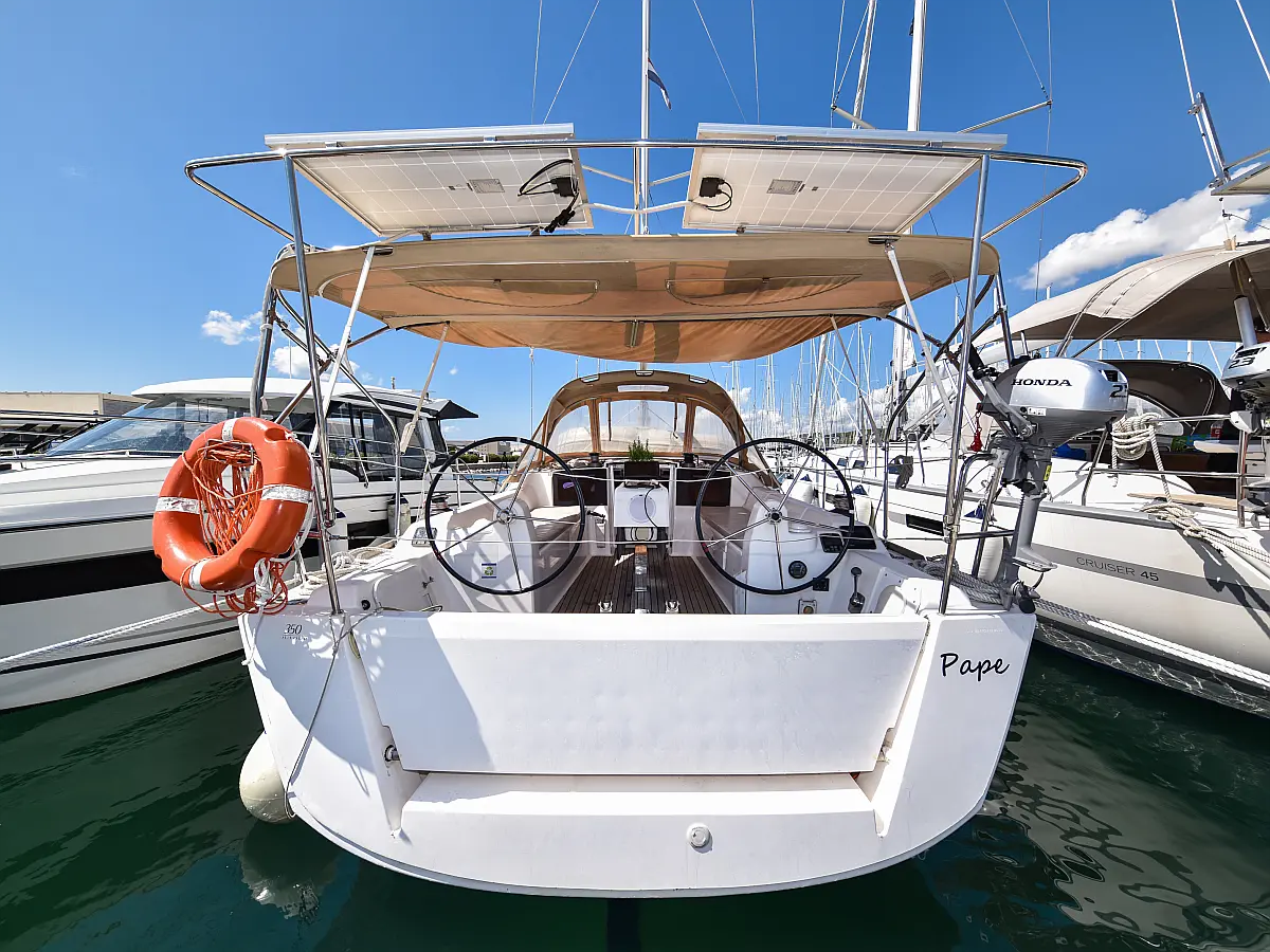Dufour 350 Grand Large,  in Croatia
