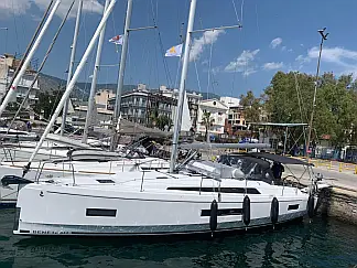 Oceanis 40.1 - External image