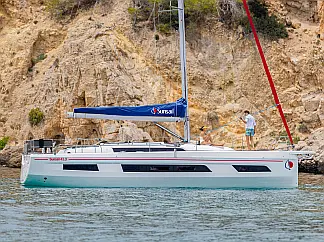 Sunsail 41.3 - External image