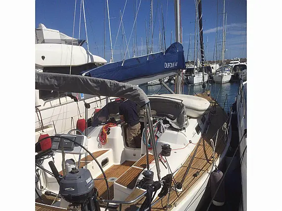 Dufour 44