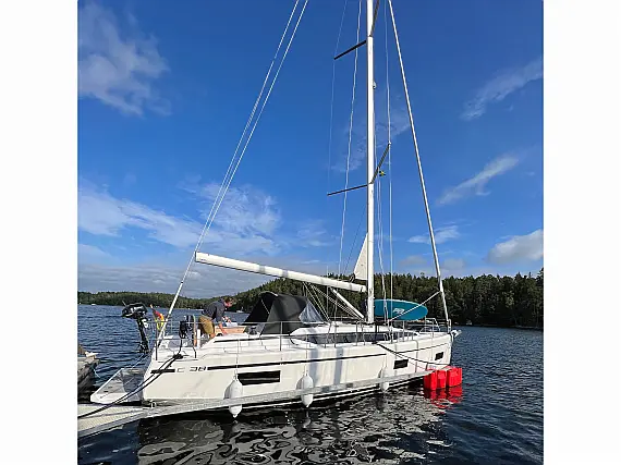 Bavaria C38