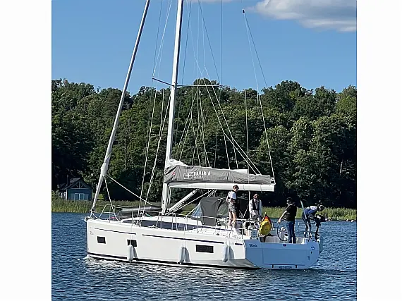 Bavaria C38
