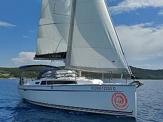 Bavaria Cruiser 34 - External image