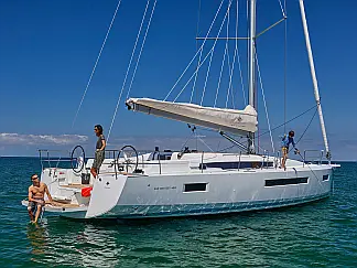 Sun Odyssey 490 - External image