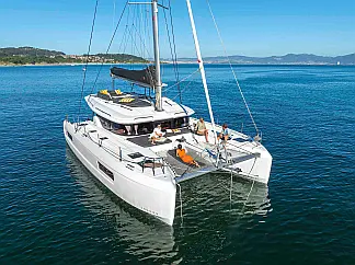 Lagoon 43 - External image