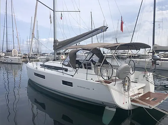Sun Odyssey 440