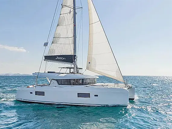 Lagoon 42 A/C & GEN & WM