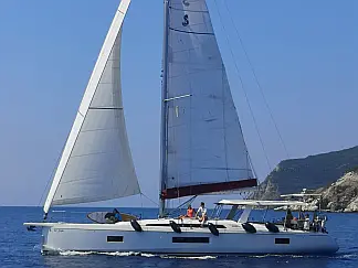 Oceanis 51.1 - External image