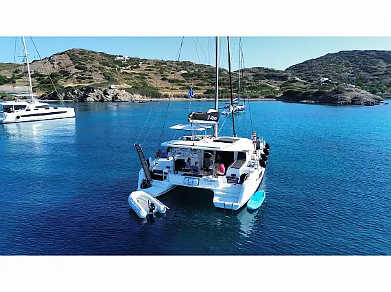 Lagoon 42