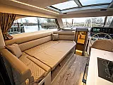 Maxima 37 - Internal image