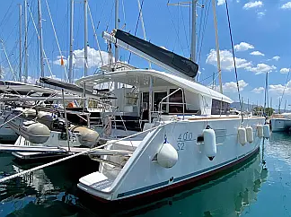 Lagoon 400 S2 - External image