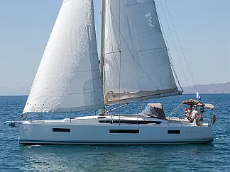 Sun Odyssey 440 - External image
