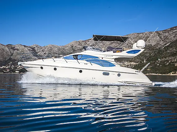 Azimut 43 Fly - Immagine esterna