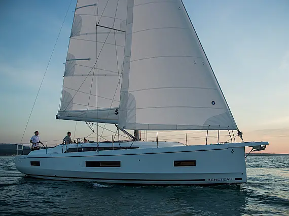 Oceanis 40.1 (3 cab) - Immagine esterna